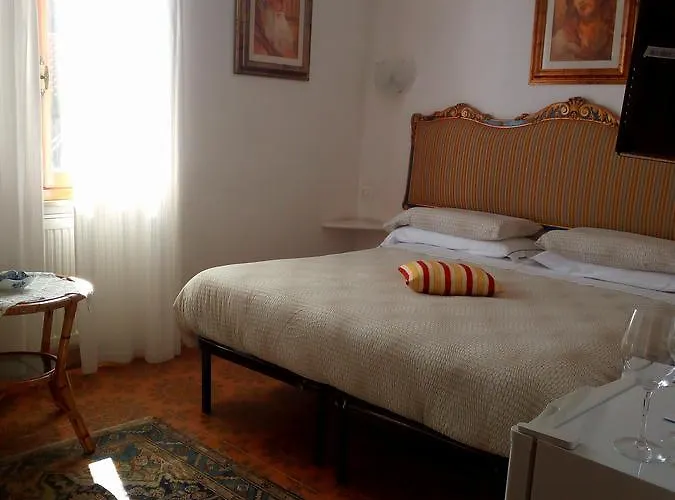 Casa Vancanza Sciamandola Feriehus *